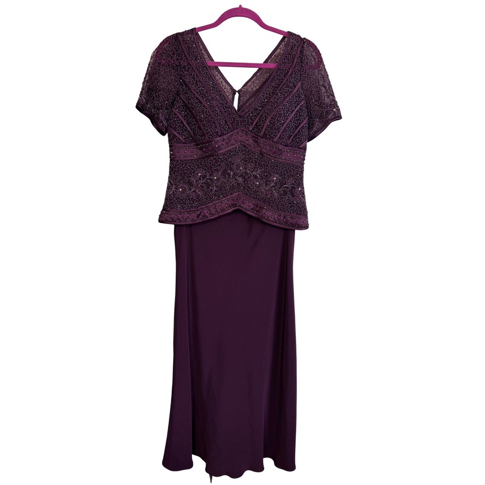 Montage by Mon Cheri Plum Purple Beaded Embroidered Formal Gown Dress Size 10‎